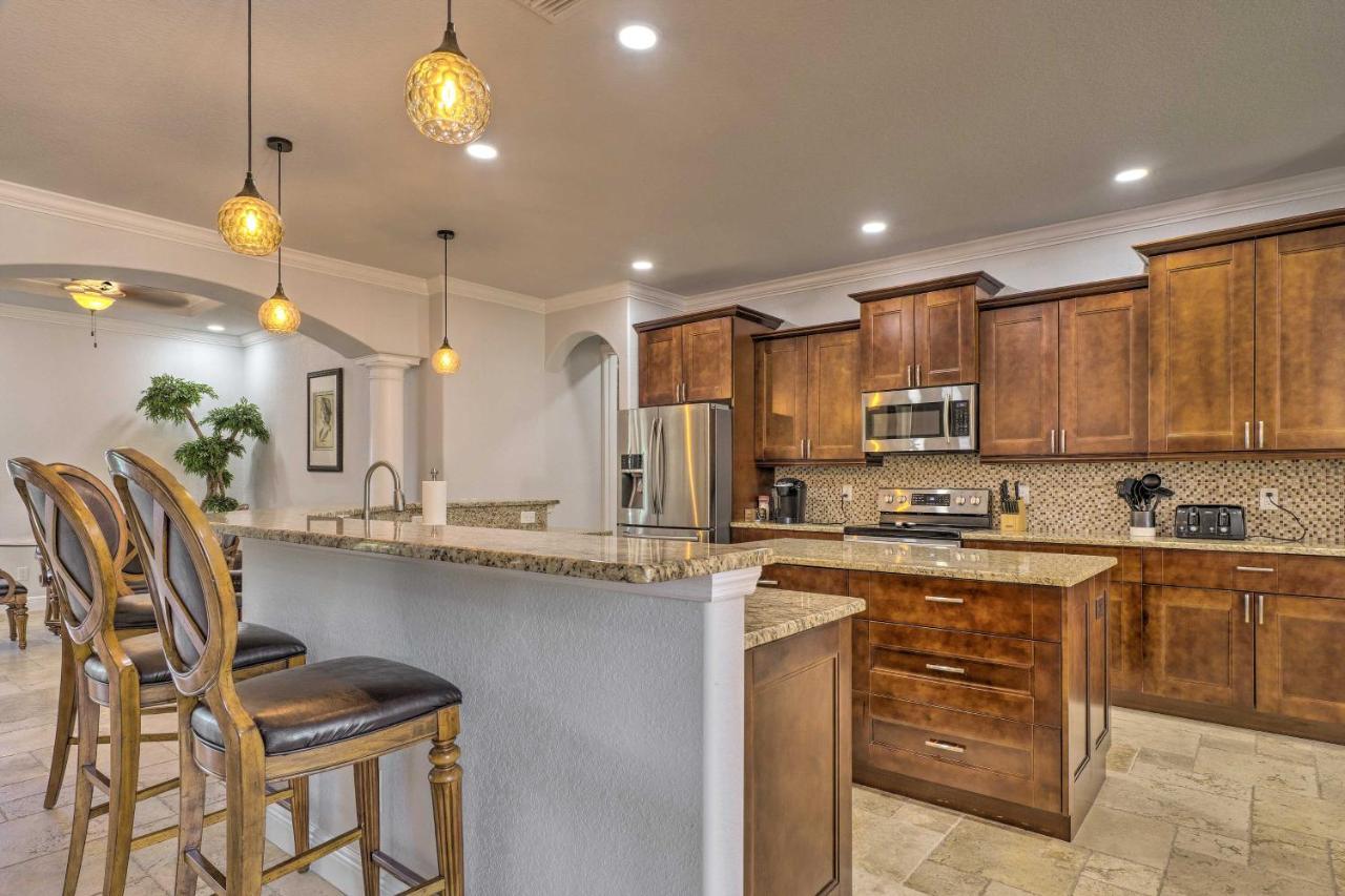 Canalfront Cape Coral Home With Patio And Grill! Exterior photo